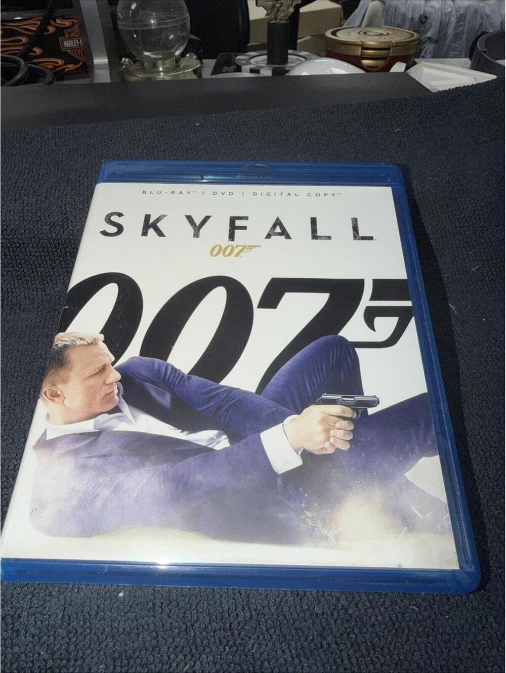 SKYFALL  / 007 James Bond (Blu-ray + DVD, 2012)  Daniel Craig